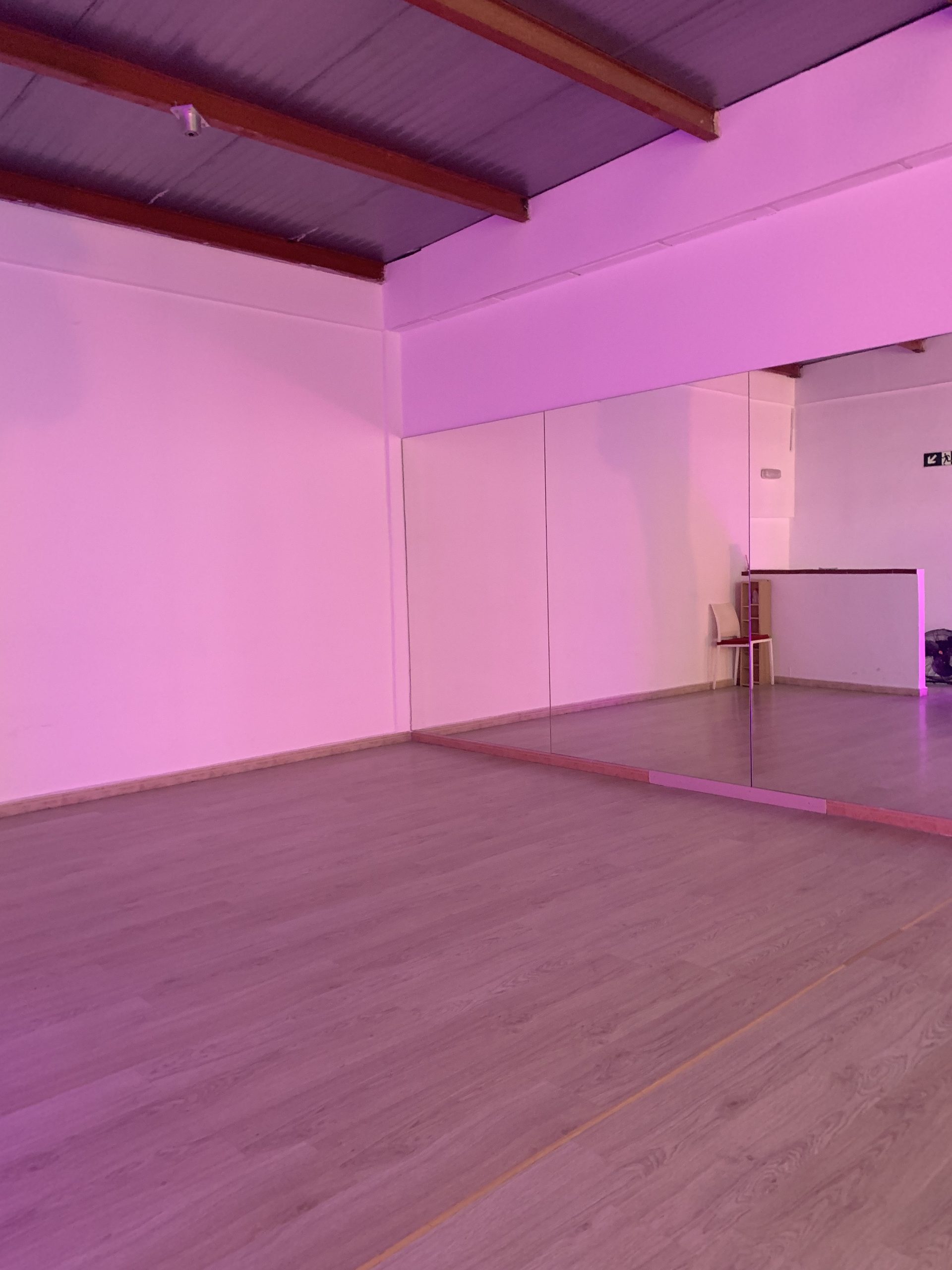 Alquiler de salas 20 Sala baile indance studio las lagunas